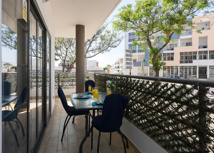 Roberto * 쿼테이라